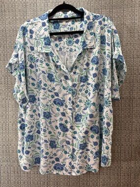 Lucky Brand White Boxy Button-Down Shirt with Blue Floral Print Flowy